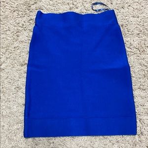 BCBG stretchy skirt